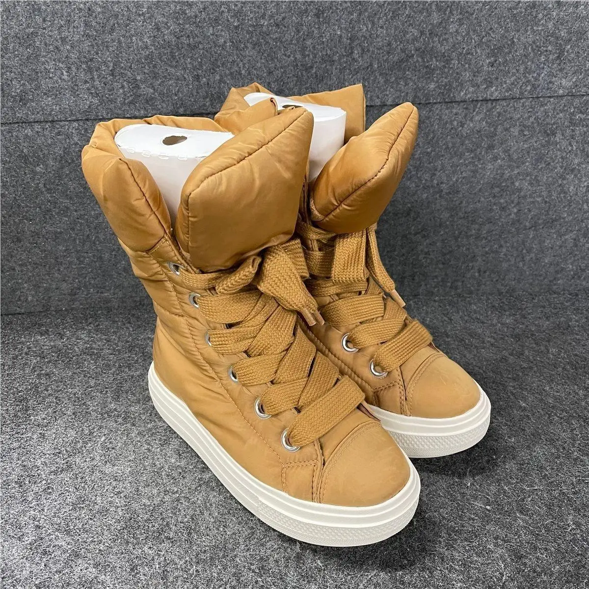 Converse Chuck Taylor AS Elements X-hi Boots Unisex Size US M6/W7.5