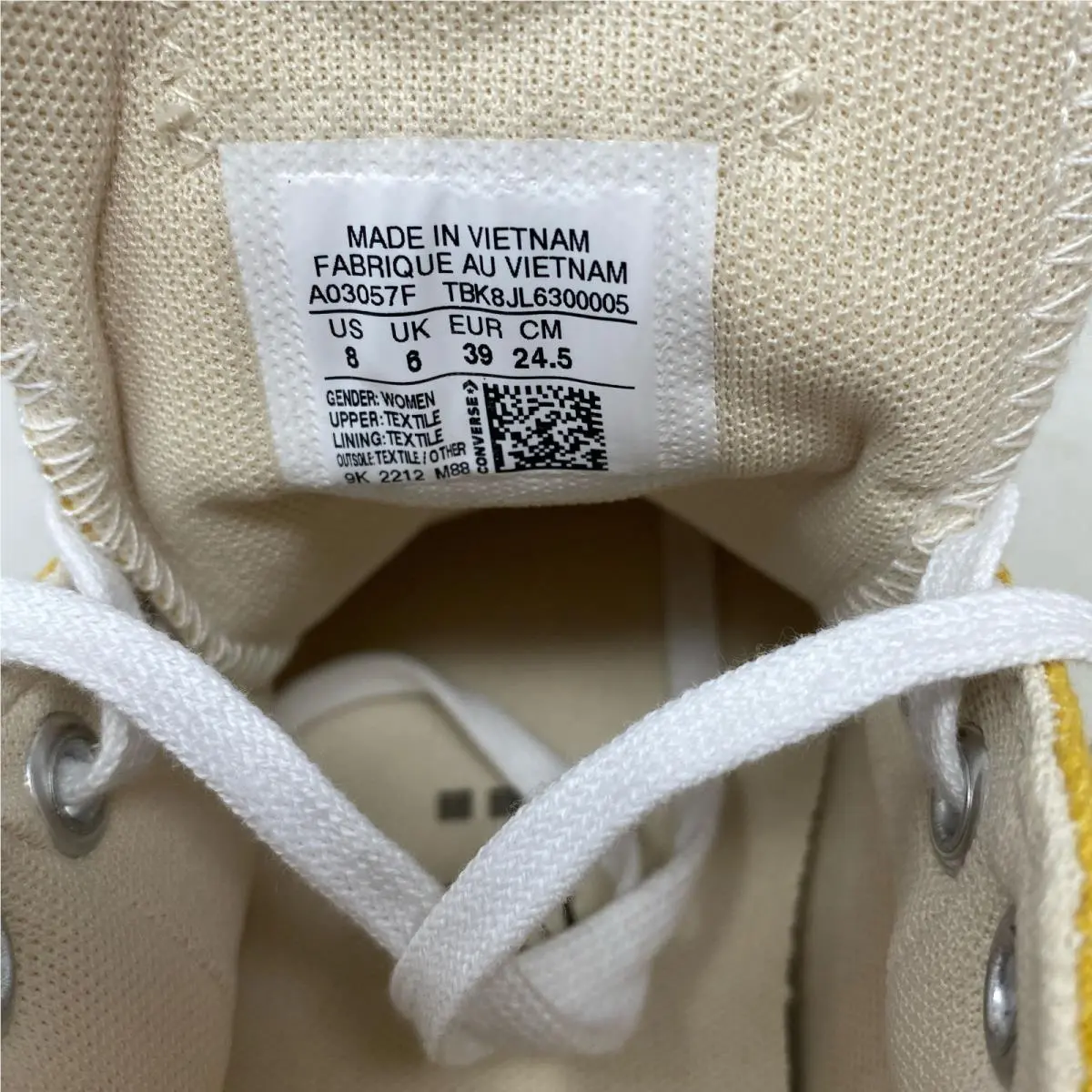 Converse shoes - Converse Chuck 70 - Chuck - 568627C - Yellow 1