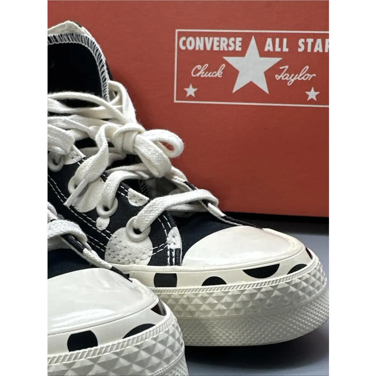 Converse shoes - Converse Chuck 70 - Chuck - A01182C - Black and white 0