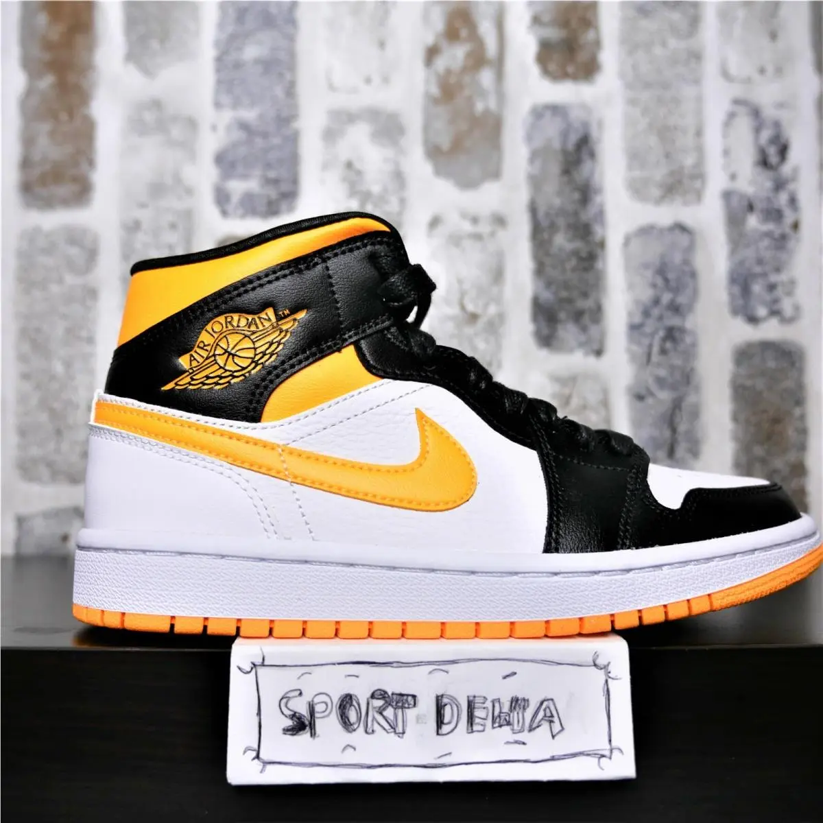 Nike shoes - Jordan 1 - CV5276-107 - Laser Orange 0