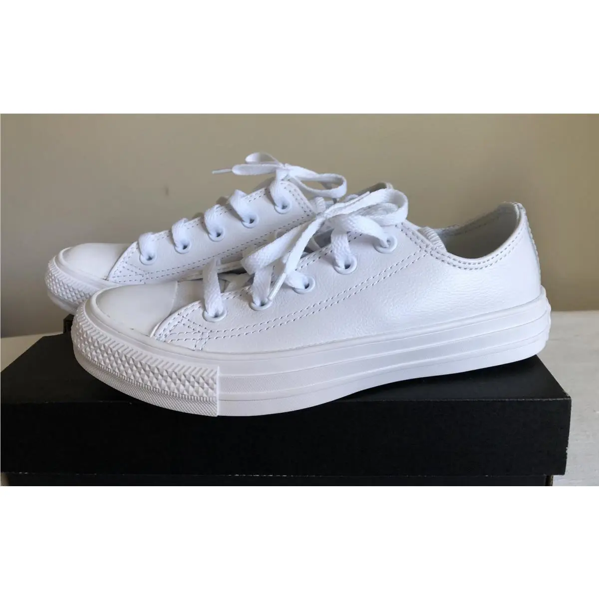 Converse shoes - Converse Chuck Taylor All Star Leather Low - 136823C - White 1