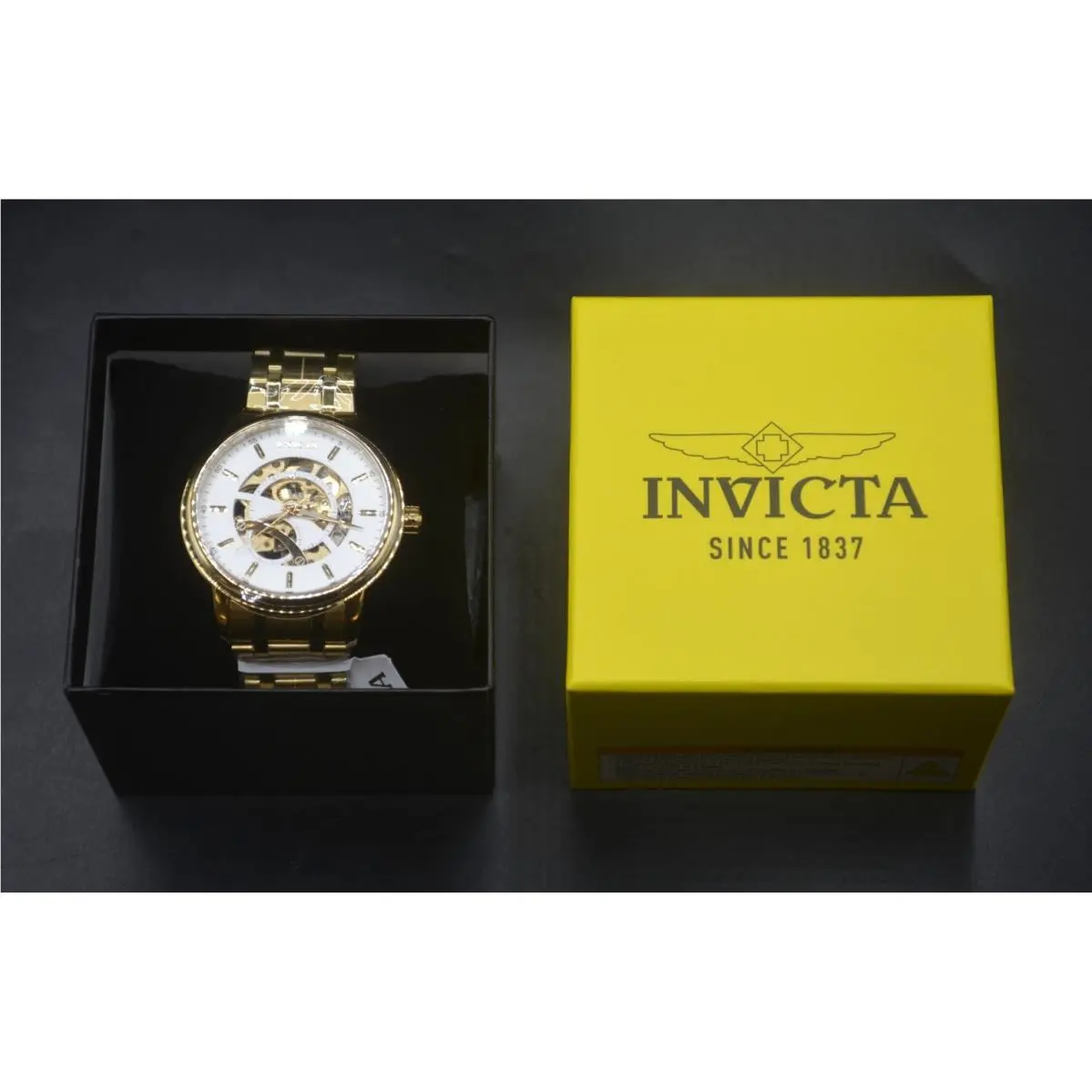 Invicta 69120 Men’s Watch