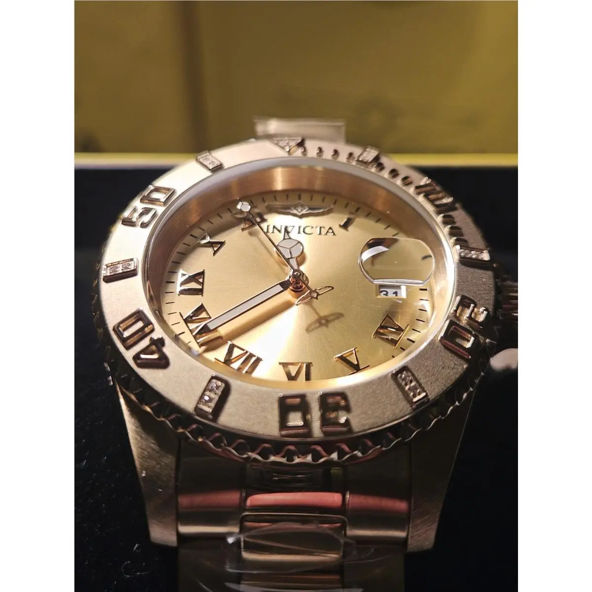 Stunning Invicta Pro Diver Crestlink .06 Carat Diamond Swiss Rhonda Men`s Watch