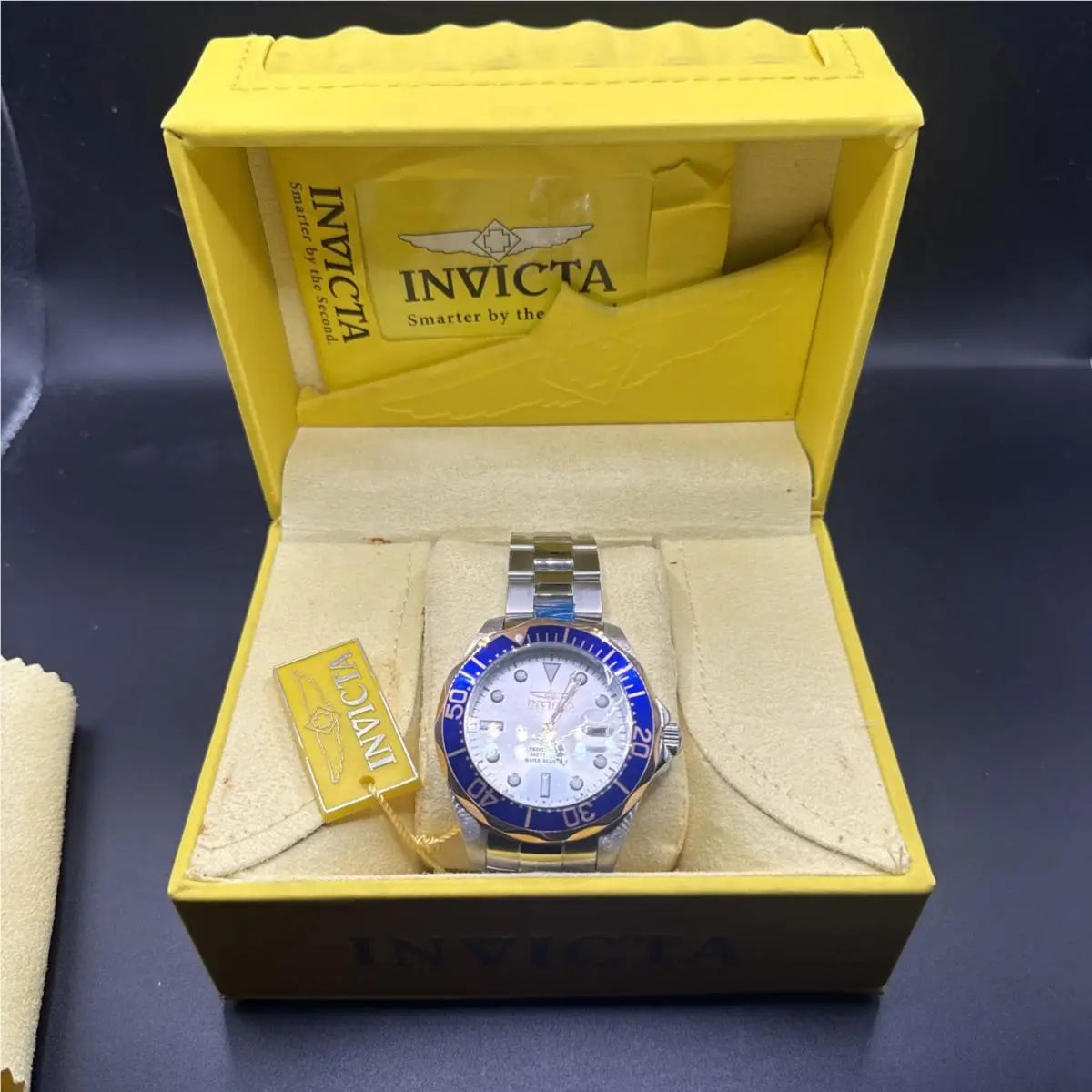 Invicta Men`s Pro Diver Stainless Steel Silver Dial 14544