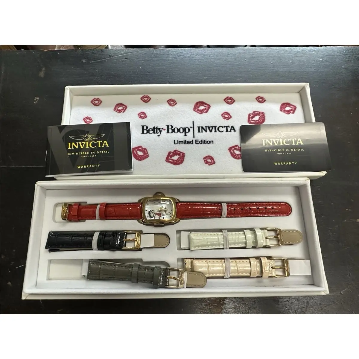Invicta Betty Boop Limited Edition Watch Set w/ 5 Bands