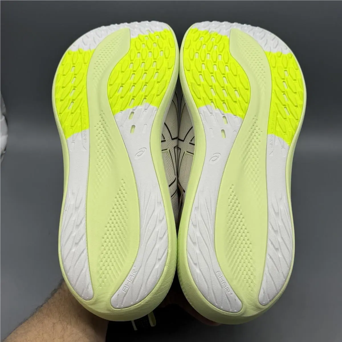 Asics shoes - Glideride MAX - Glideride MAX - 1011B891-200 - Birch/Black (UPC: 0197298410694) 6