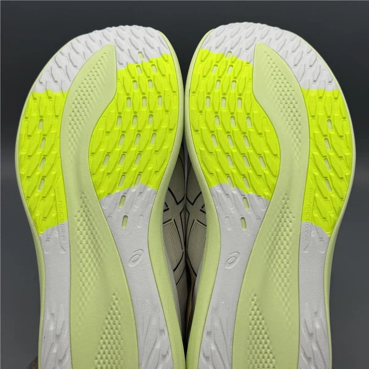 Asics shoes - Glideride MAX - Glideride MAX - 1011B891-200 - Birch/Black (UPC: 0197298410694) 7