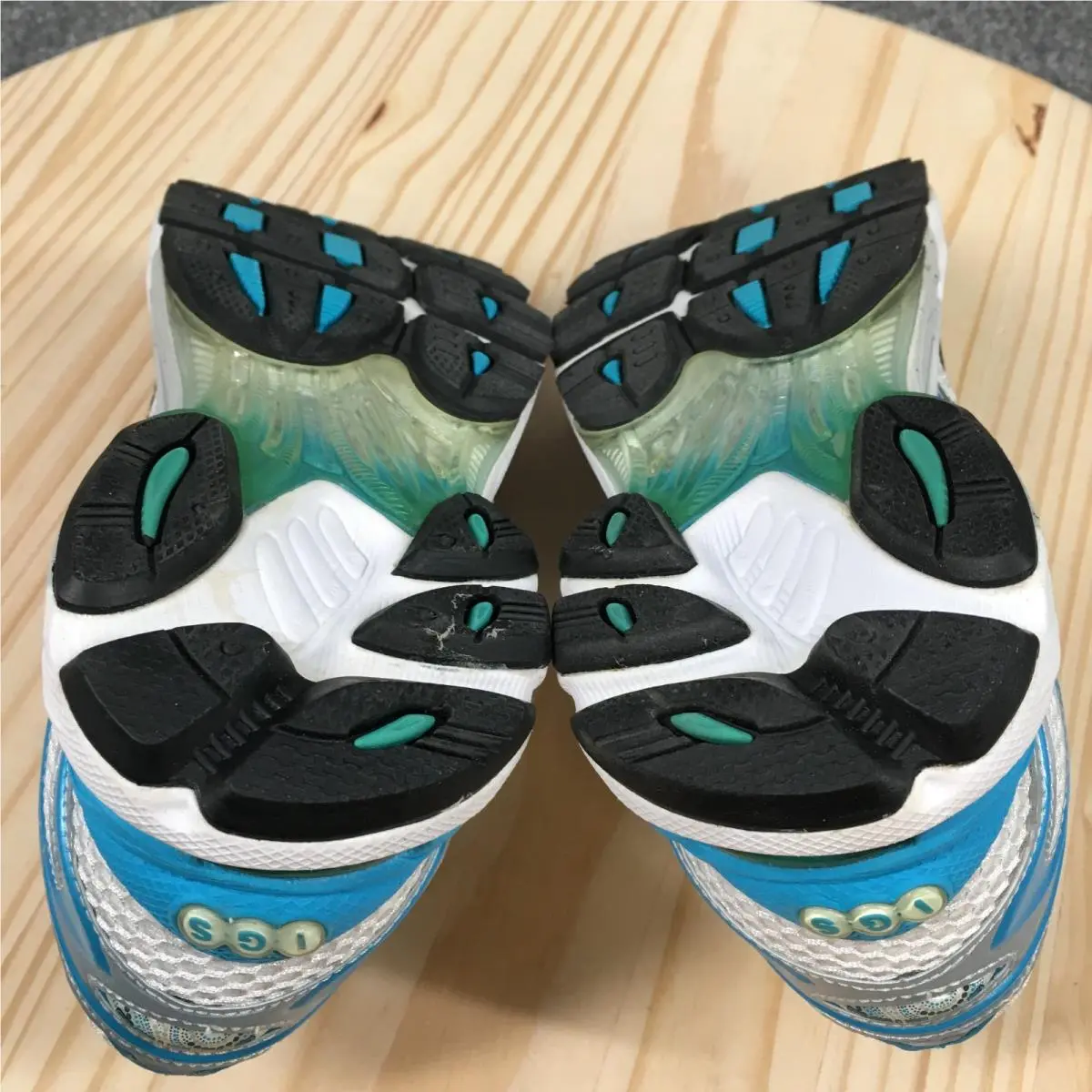 Asics shoes - Multicolor 11