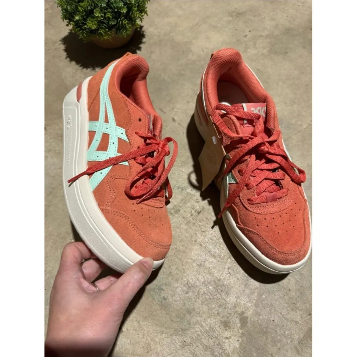 Asics Japan S ST Sneakers Women Size 8 Coral Platform Sporty Athletic Comfy