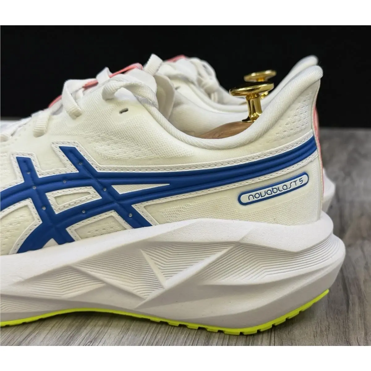 Asics shoes - ASICS Novablast 5 - Novablast - 1012B909-100 - White 1
