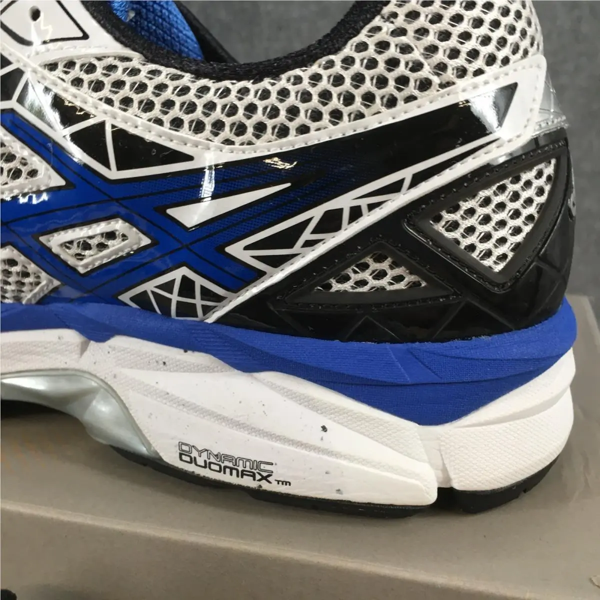 Asics shoes - ASICS GT-2000 - White 2