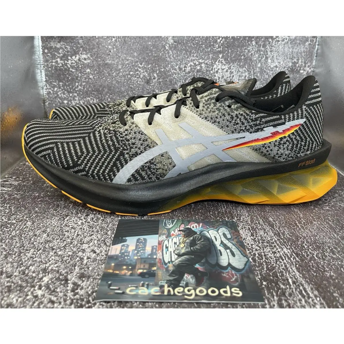 Asics Novablast Black Sheet Rock Orange Men`s Size 11 Running Shoes 1011B149-001