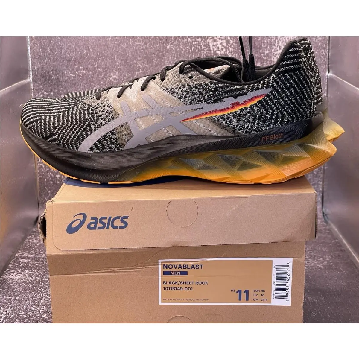 Asics shoes - ASICS Novablast - Novablast - Black 5