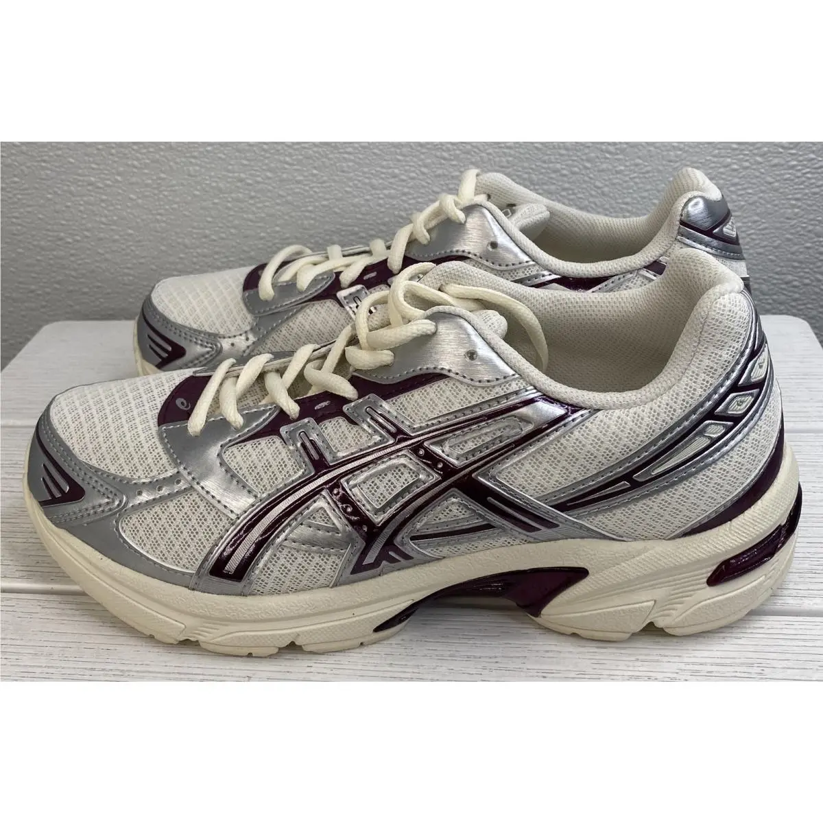 Asics shoes - Cream (UPC: 199023018090) 1