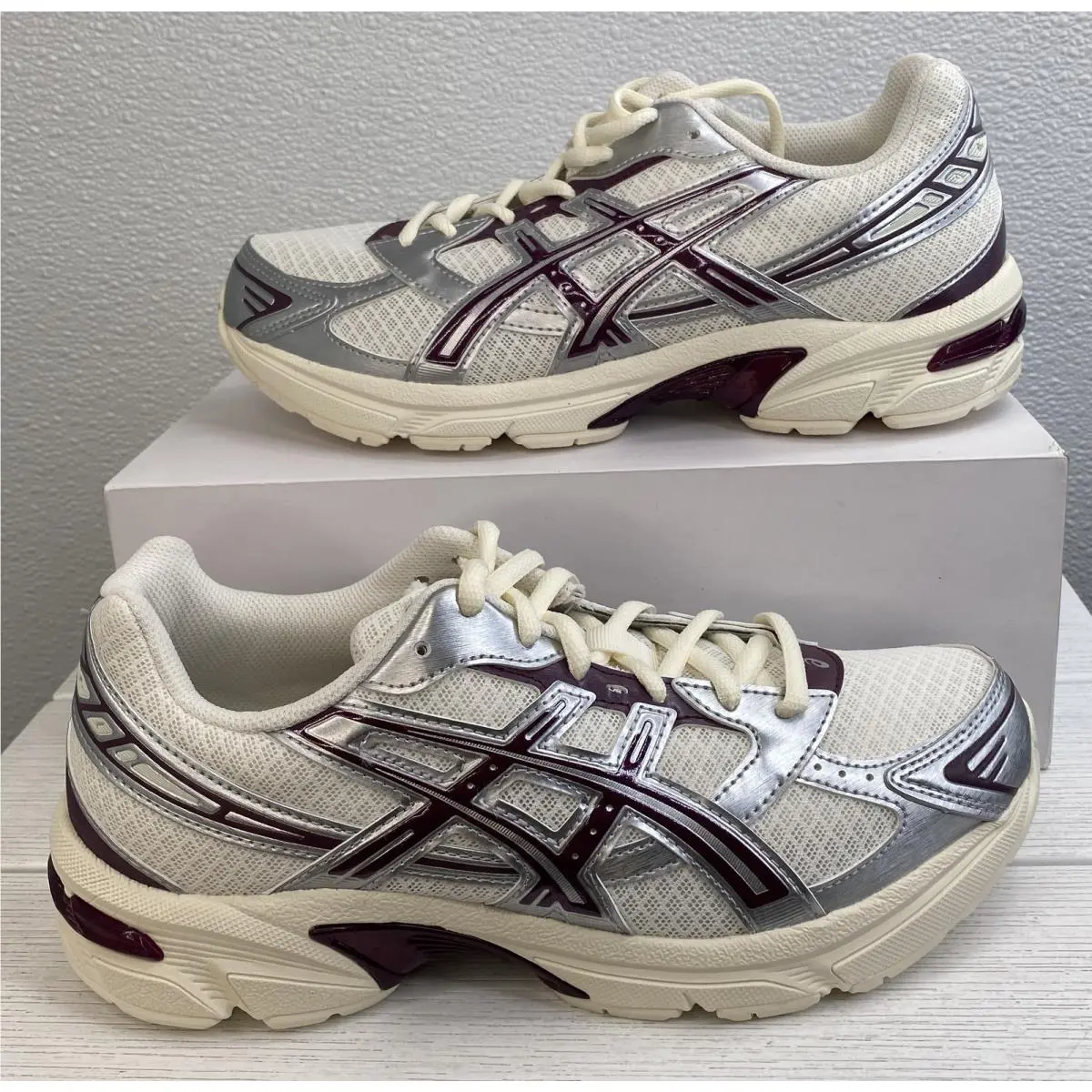 Asics shoes - Cream (UPC: 199023018090) 5