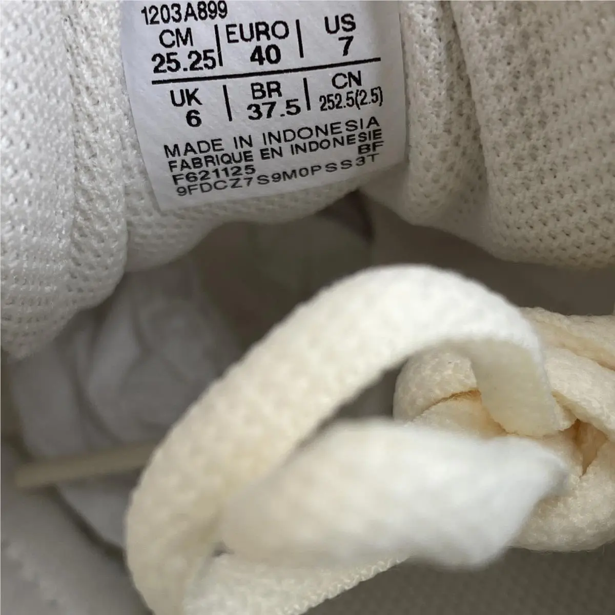 Asics shoes - Cream (UPC: 199023018090) 6
