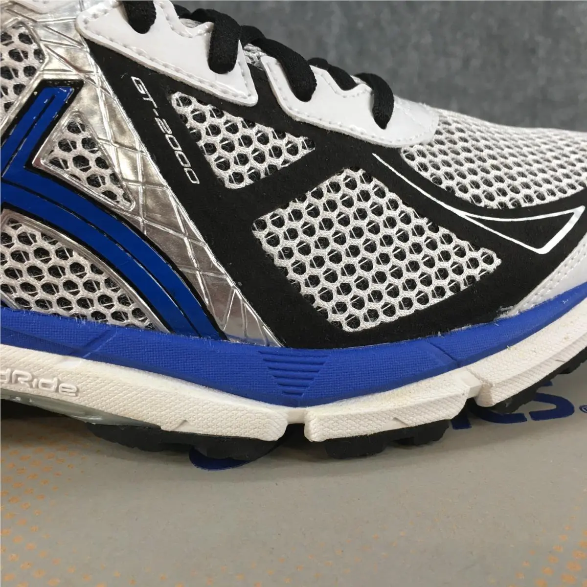 Asics shoes - ASICS GT-2000 - T300N - White 11