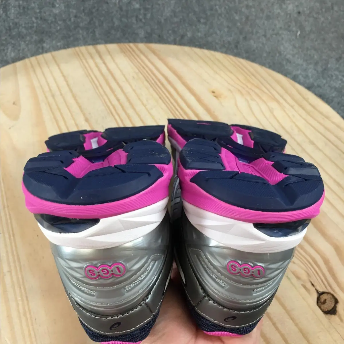 Asics shoes - Multicolor 9