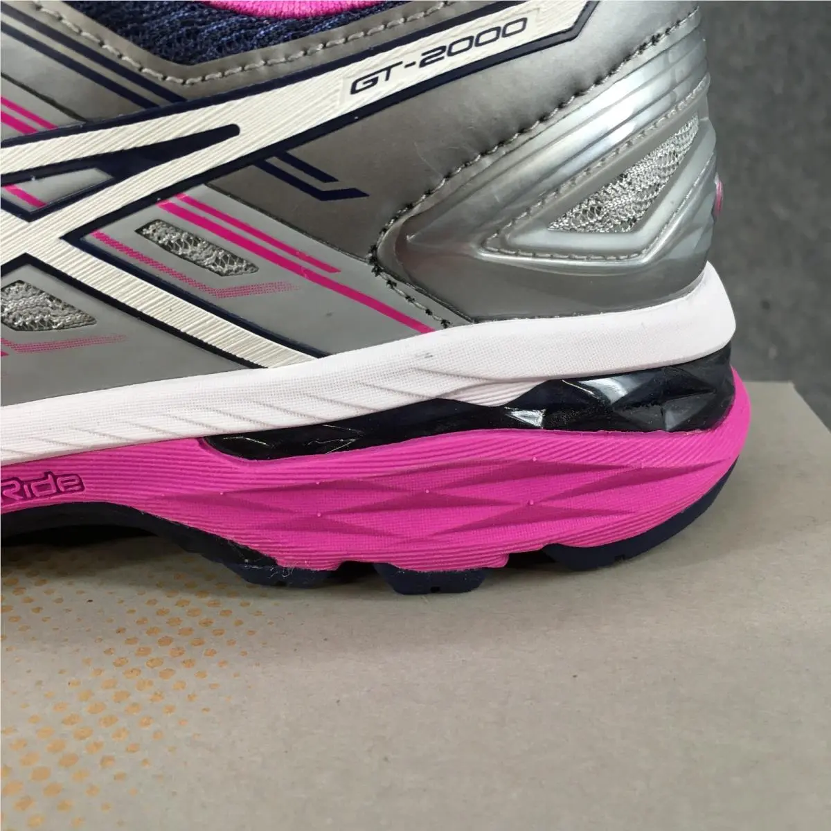 Asics shoes - Multicolor 2