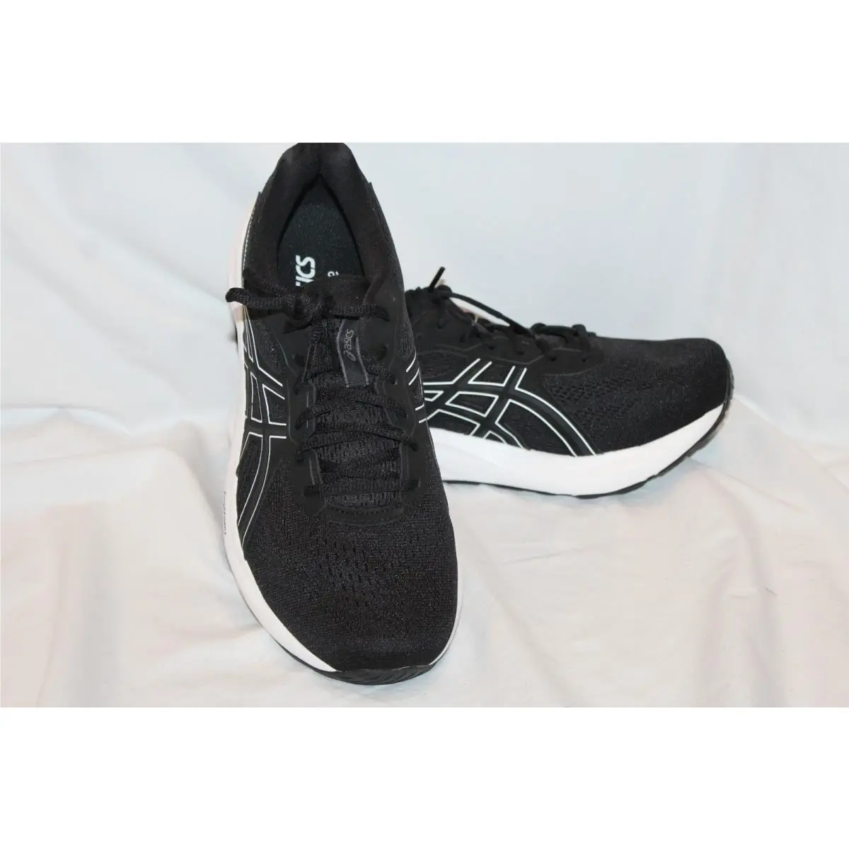 Asics shoes - Black 3
