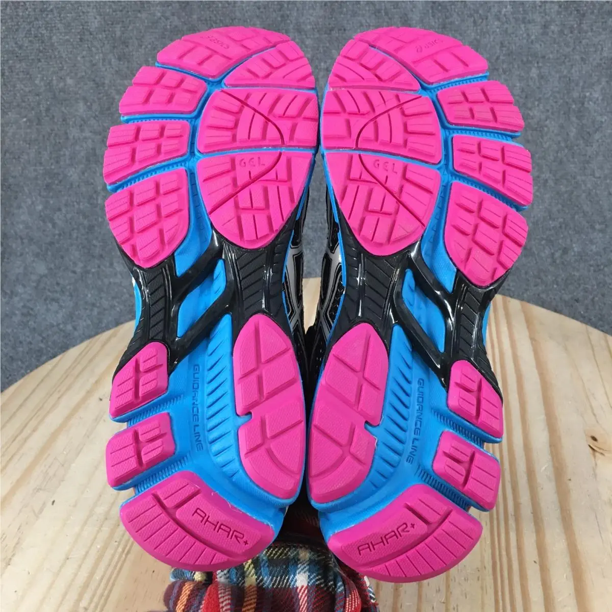 Asics shoes - Multicolor 8