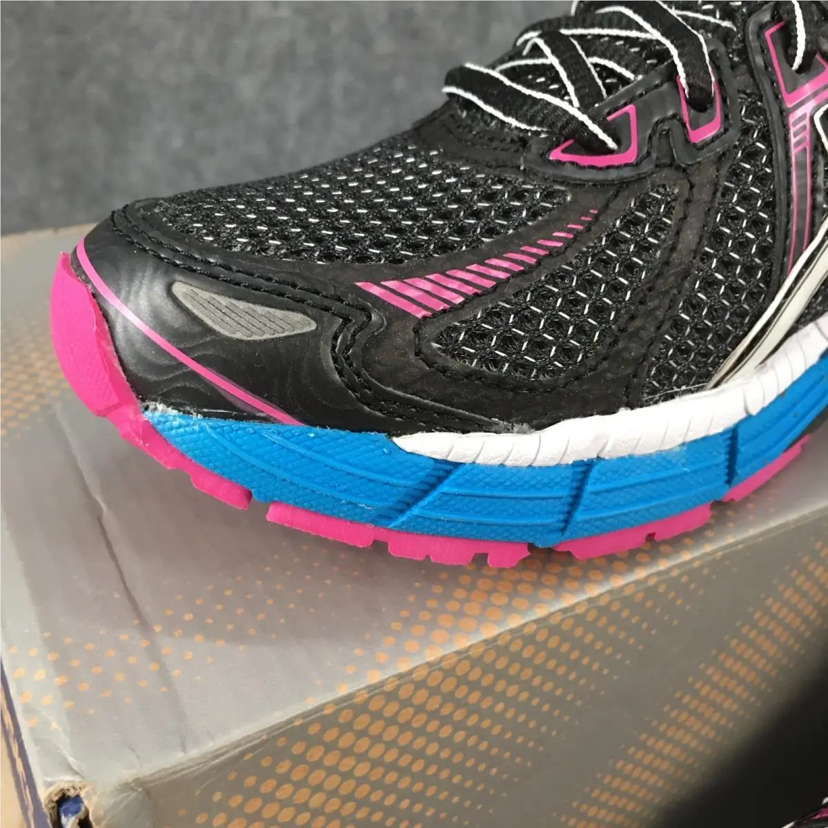Asics shoes - Multicolor 2