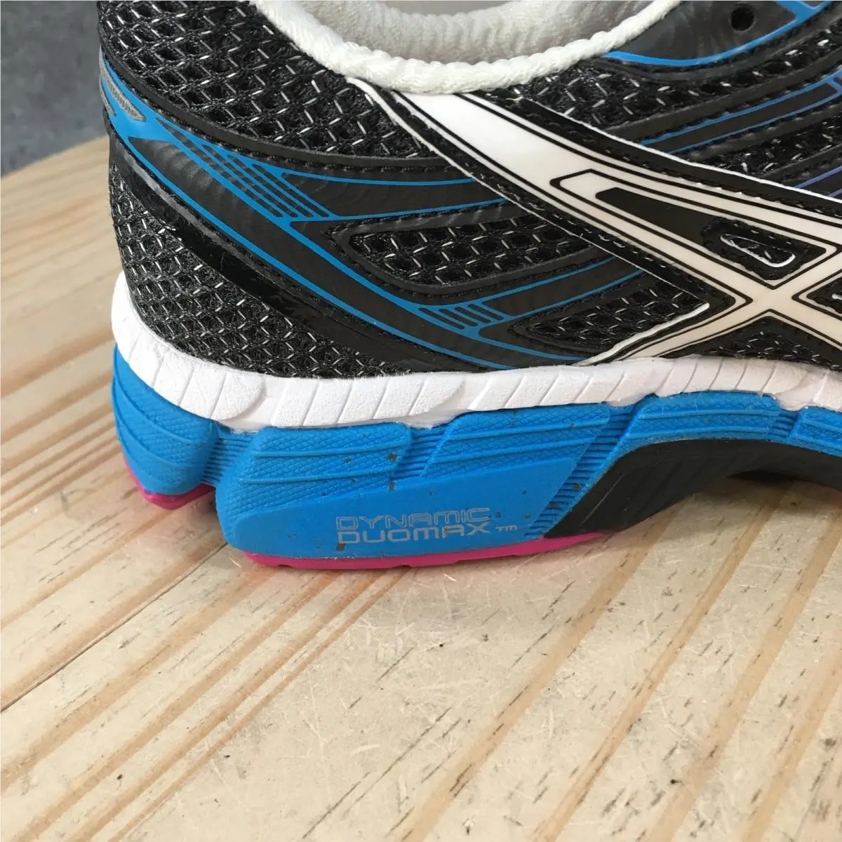 Asics shoes - Multicolor 3