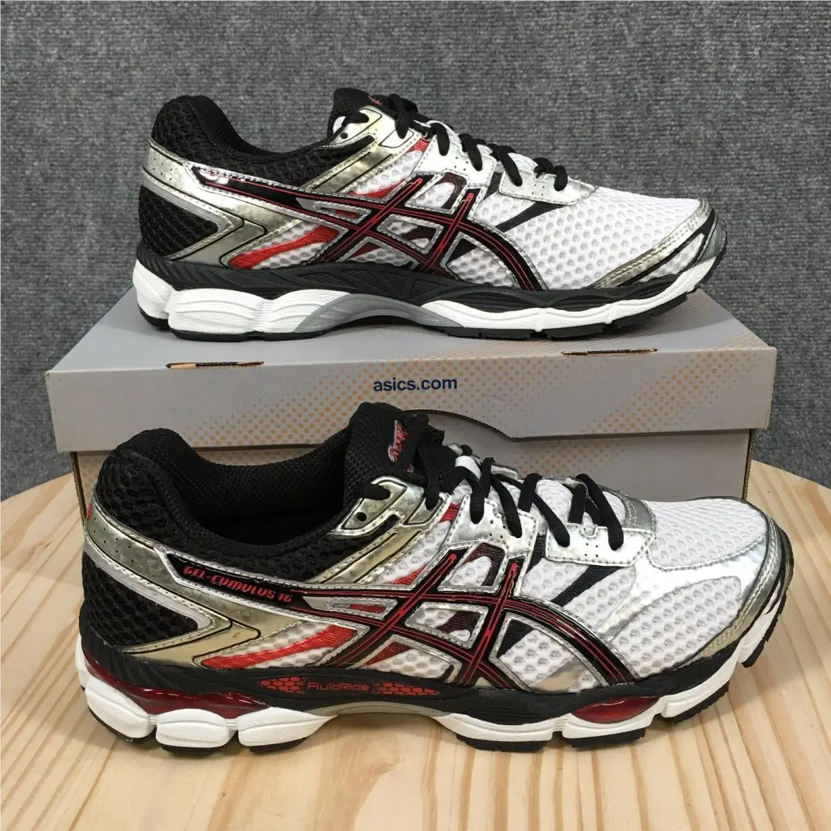 Asics Gel-cumulus 16 Running Shoes Men10.5 Lace Up Sneakers Black White Red