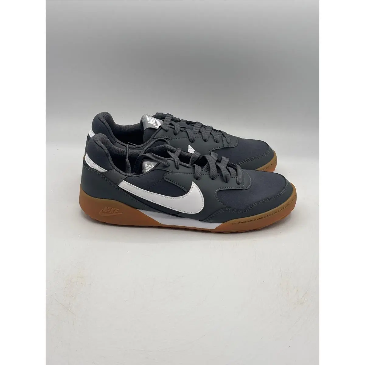 Nike Terra Manta Mens Size 8 Dark Grey White Gum Sole Sneakers HQ4502-002
