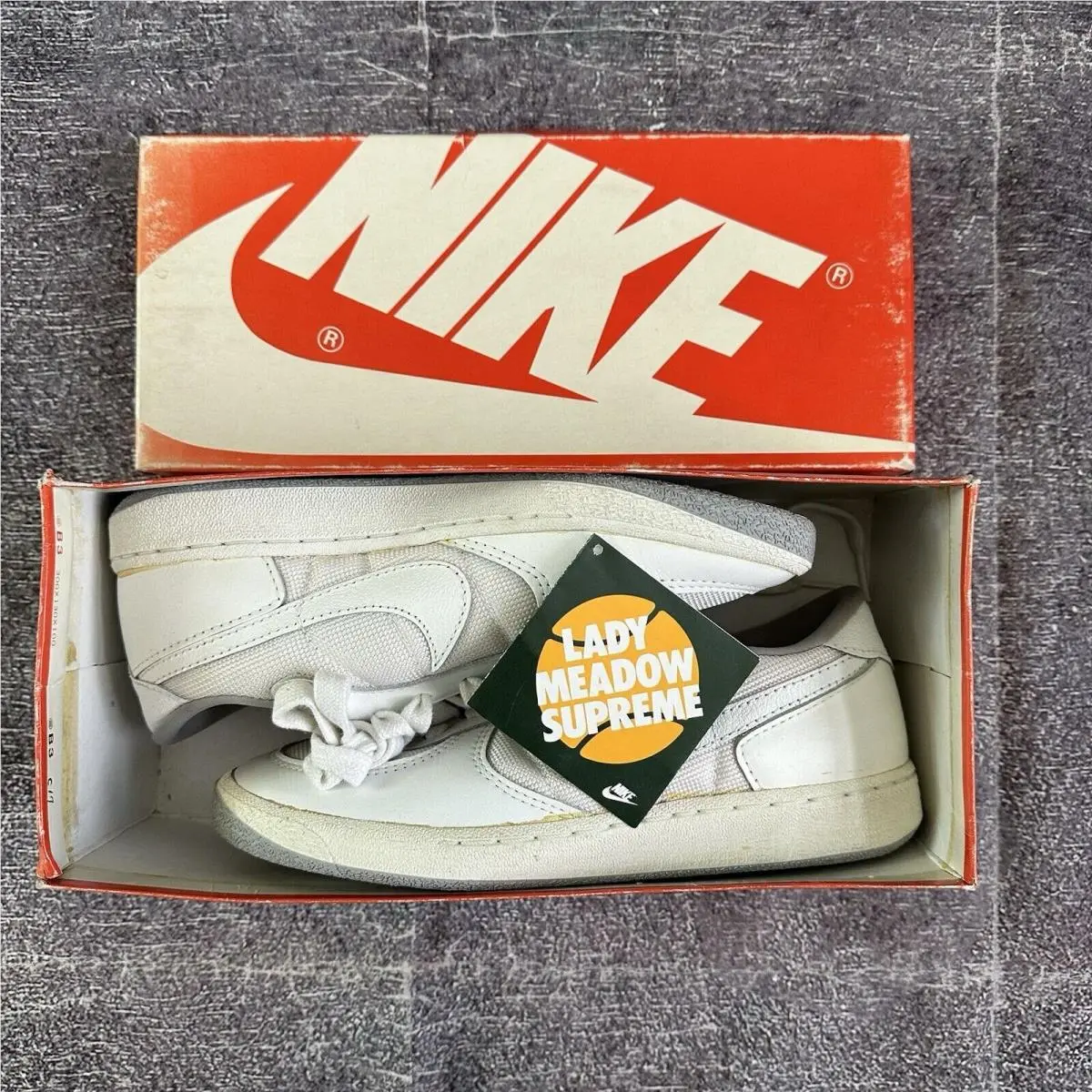 DS Women`s Vintage 80`s Nike Lady Meadow Supreme White Gray Tennis Shoe Sz 7