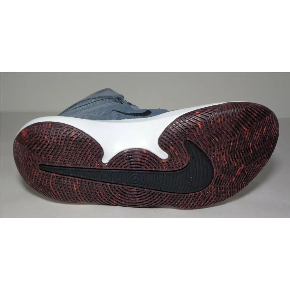 Nike shoes - Gray (UPC: 884751565656) 5