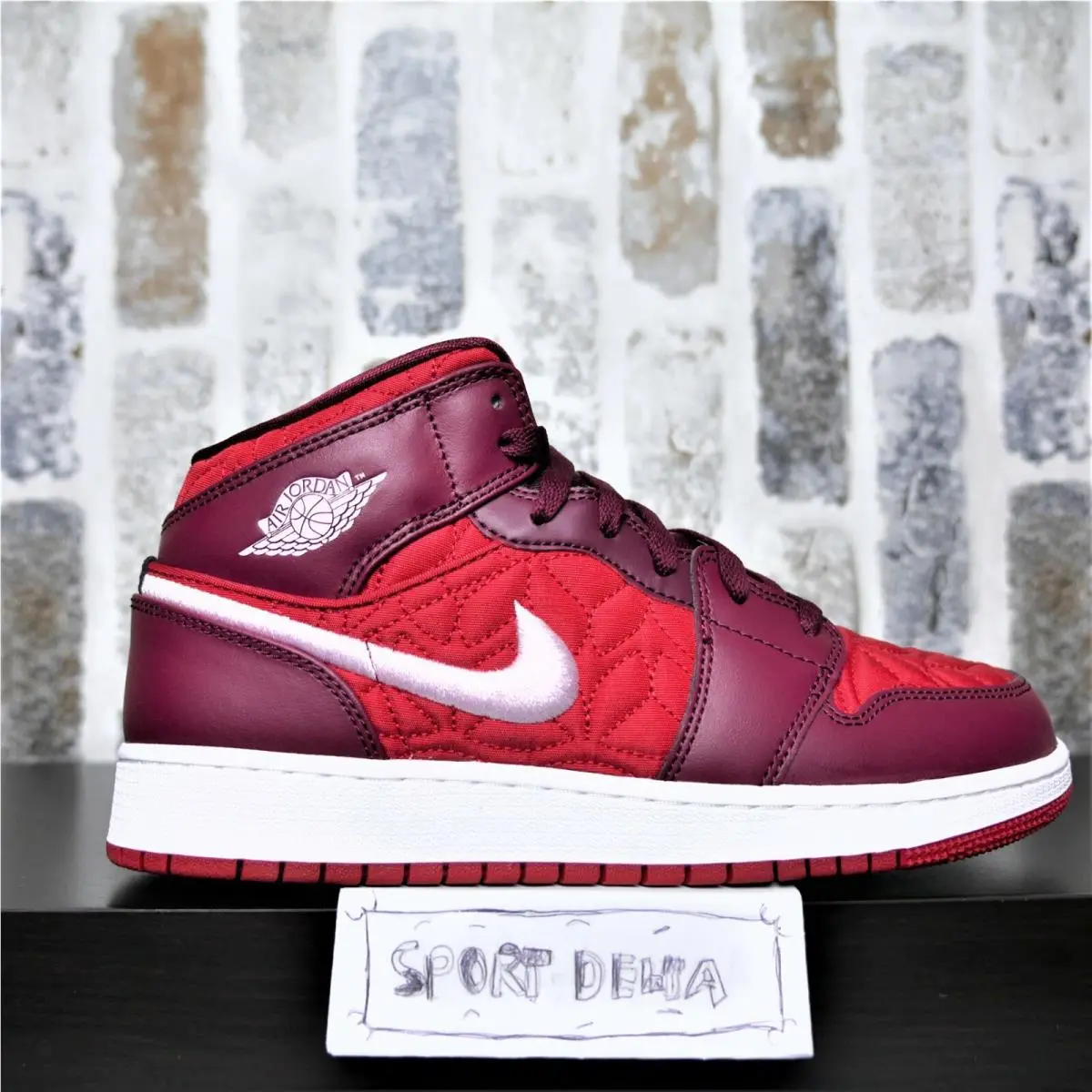 Nike shoes - Jordan 1 - Deep Red 0