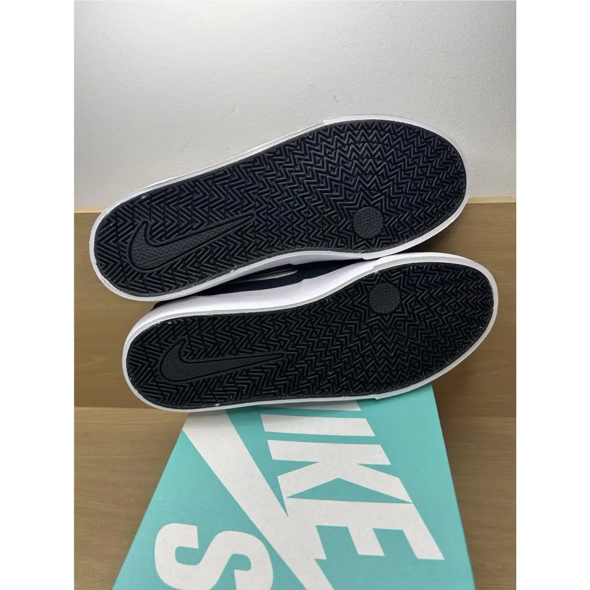 Nike shoes - Nike SB Charge - Charge - CD6279400 - OBSDIAN /WHITE 9
