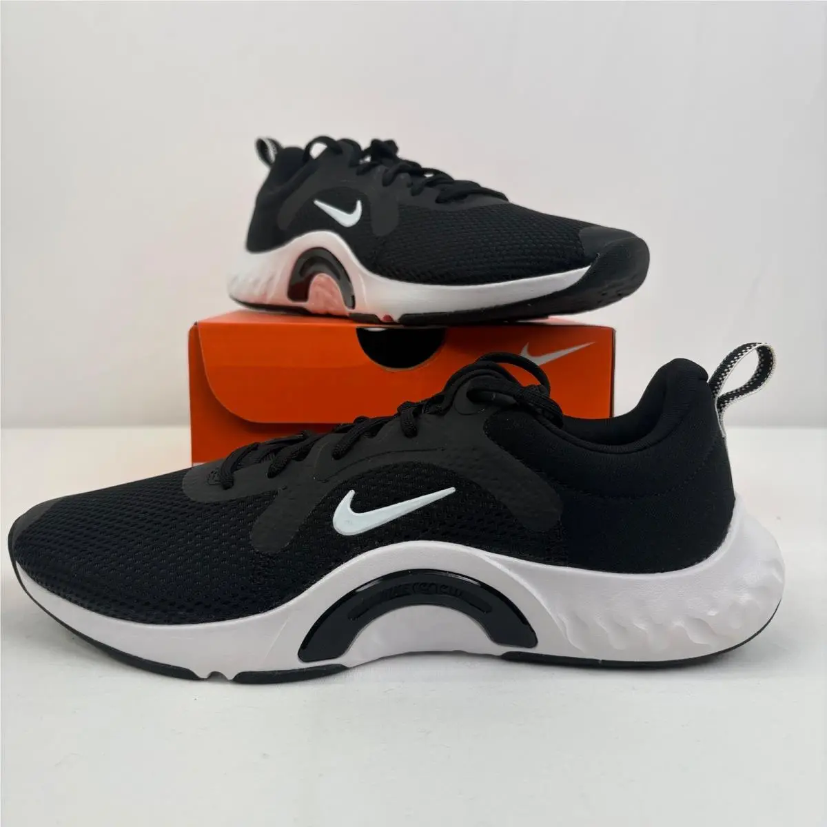 Nike Renew In-season TR 11 Womens Training Shoes Sneakers DA1349-004 Size 7