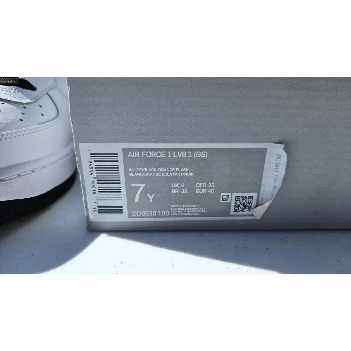 Nike shoes - Nike Air Force 1 `07 LV8 - White (UPC: 194954408200) 0