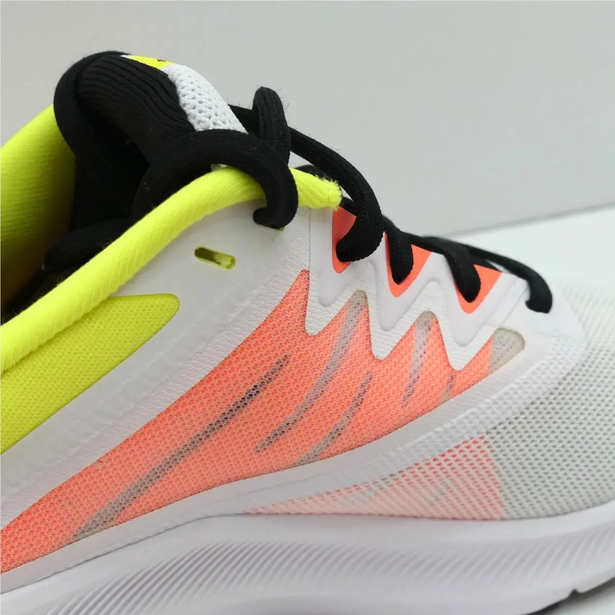 Nike shoes - Nike Quest 3 - Quest - CD0232-107 - White/LT. VLTGE YLW II 9