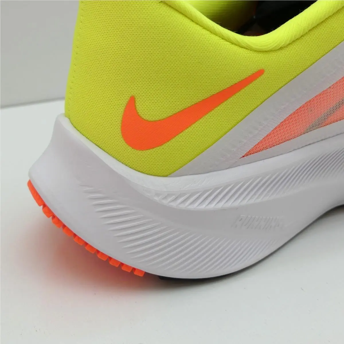Nike shoes - Nike Quest 3 - Quest - CD0232-107 - White/LT. VLTGE YLW II 8
