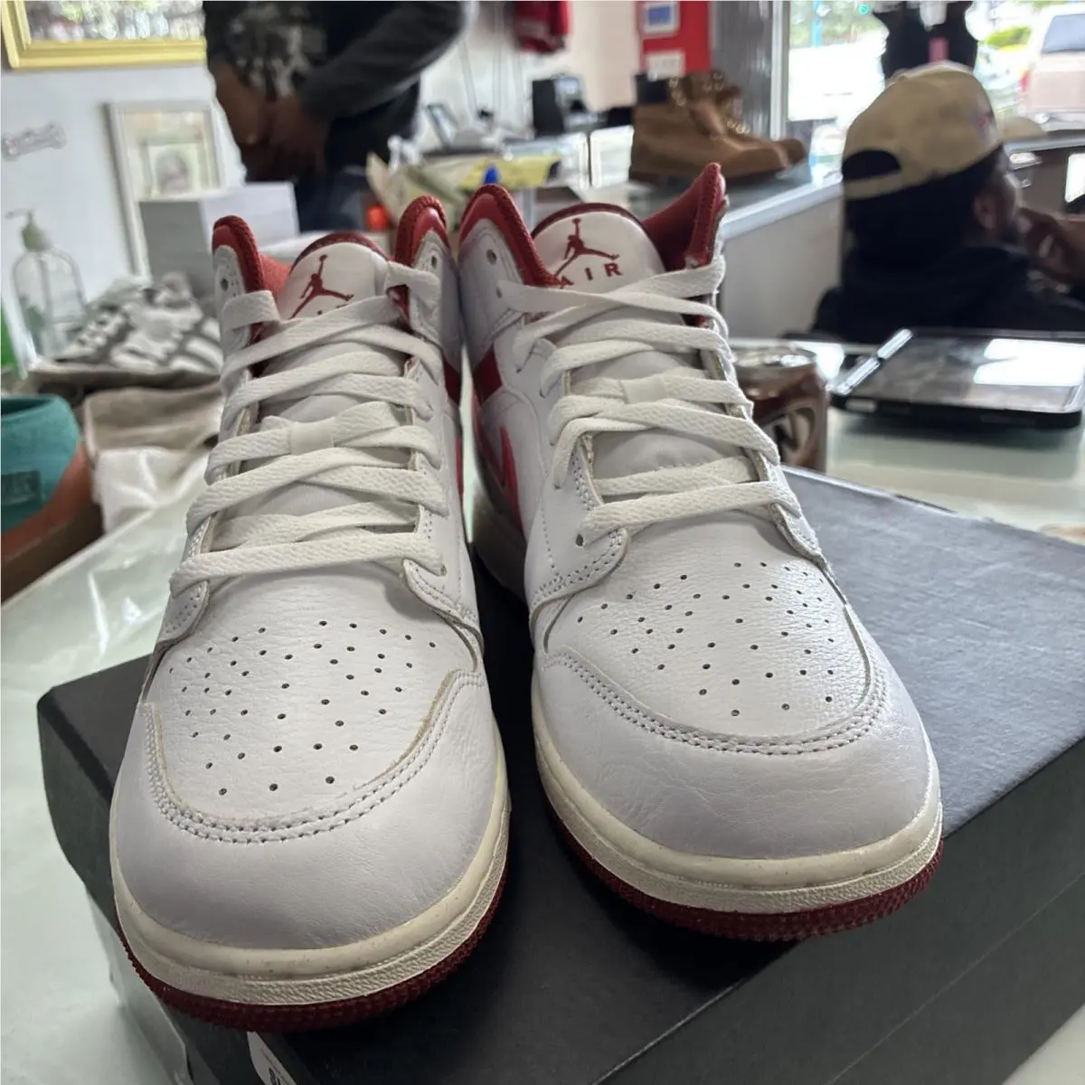 Nike shoes - Jordan 1 - White-Lobster-Dune Red 3