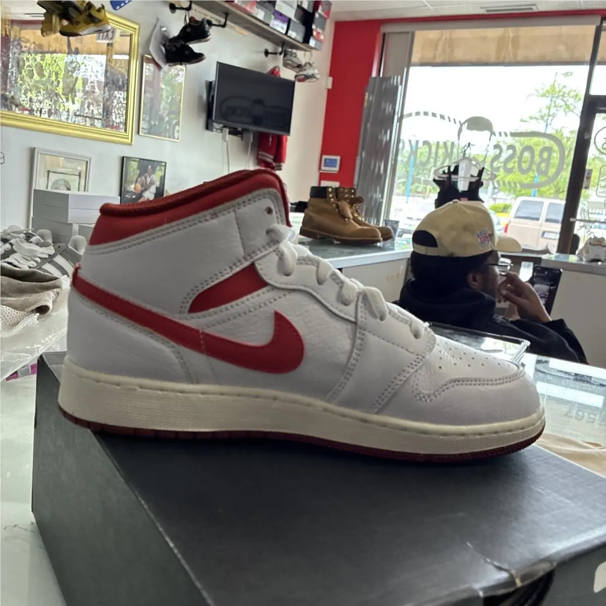 Nike shoes - Jordan 1 - White-Lobster-Dune Red 6