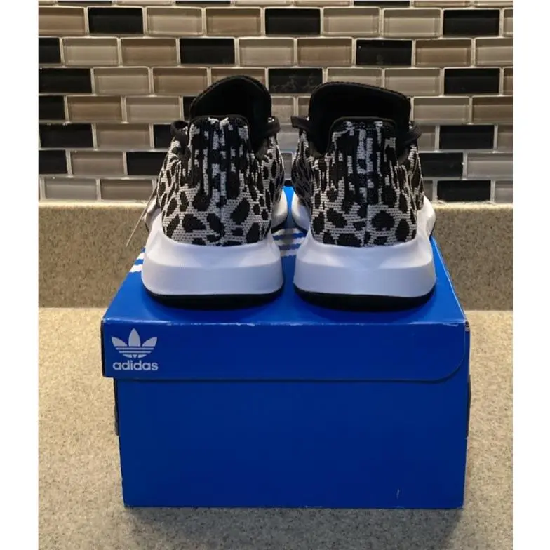 Nike shoes - adidas Swift Run - adidas Swift Run - Black White Cream 10