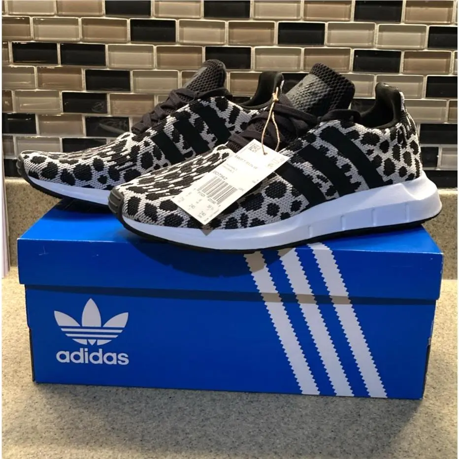 Nike shoes - adidas Swift Run - adidas Swift Run - Black White Cream 0