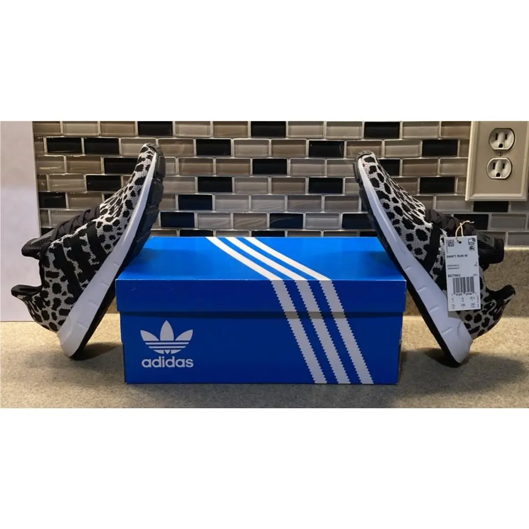 Nike shoes - adidas Swift Run - adidas Swift Run - Black White Cream 5