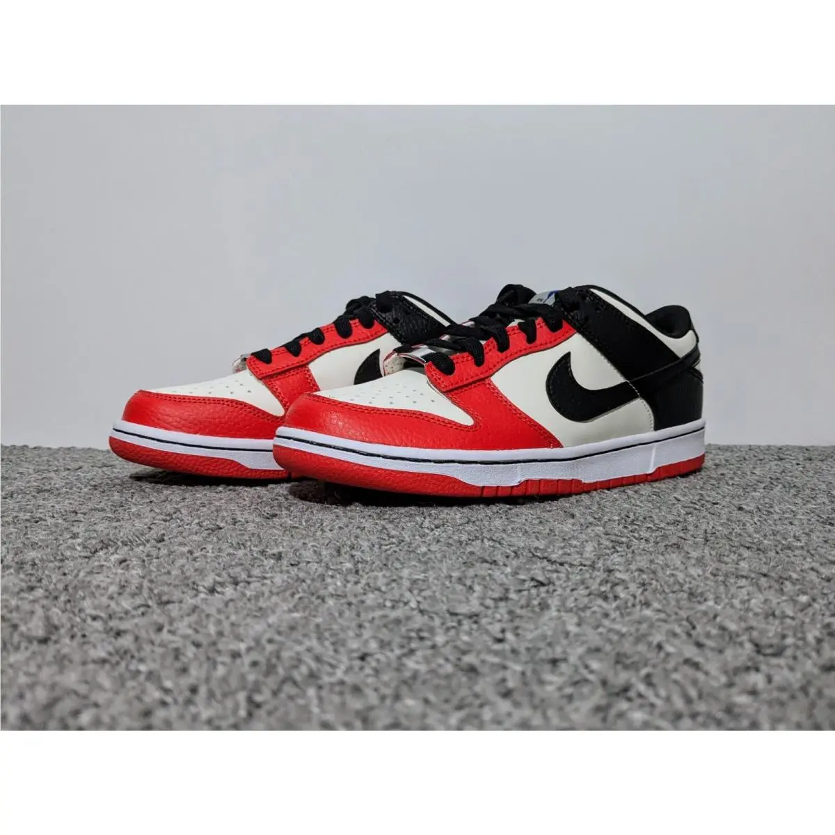 Nike shoes - Multicolor 1