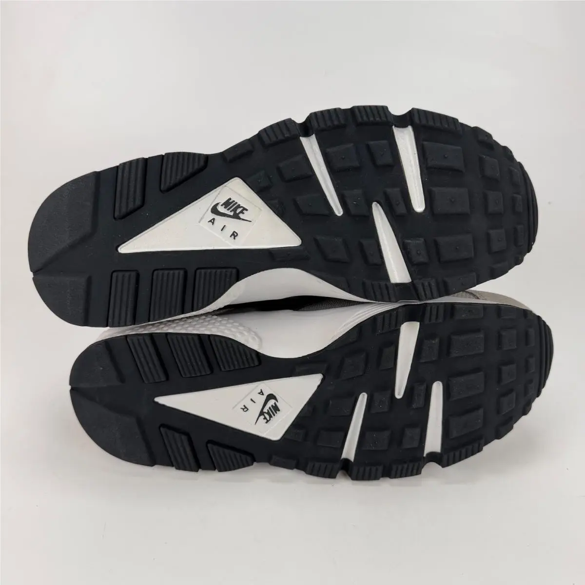 Nike shoes - Nike Air Huarache Run PRM - 683818-009 - Gray 4