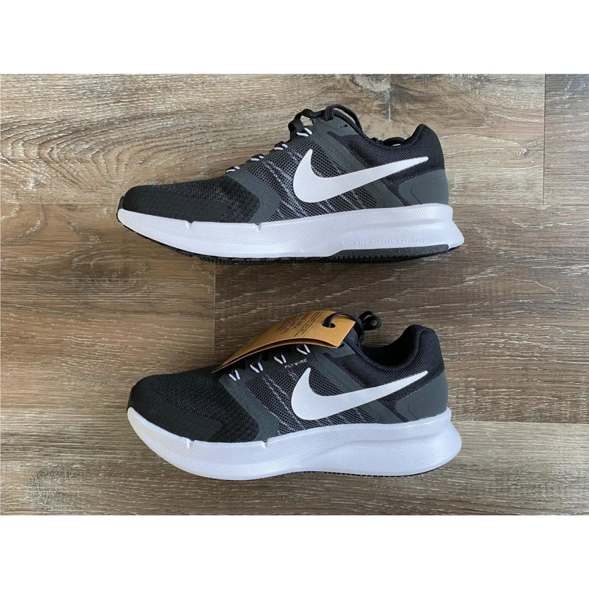 Nike shoes - RUNSWIFT3 - Run Swift - Black (UPC: 196153297302) 1