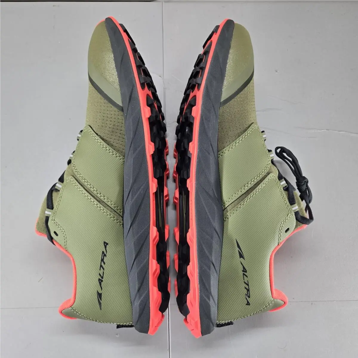 Altra shoes - Altra Superior 5 - Superior - AL0A546Z330 - Green 4
