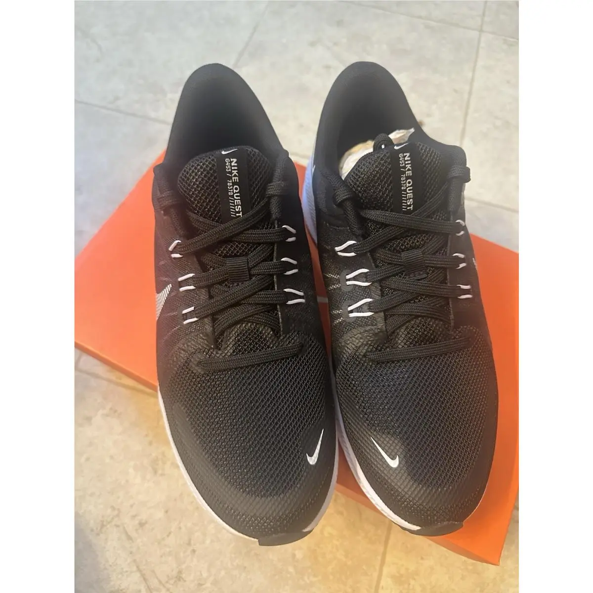 Nike Quest 4 Running Shoes Womans 8 Black White Athletic Sneaker DA1106-006