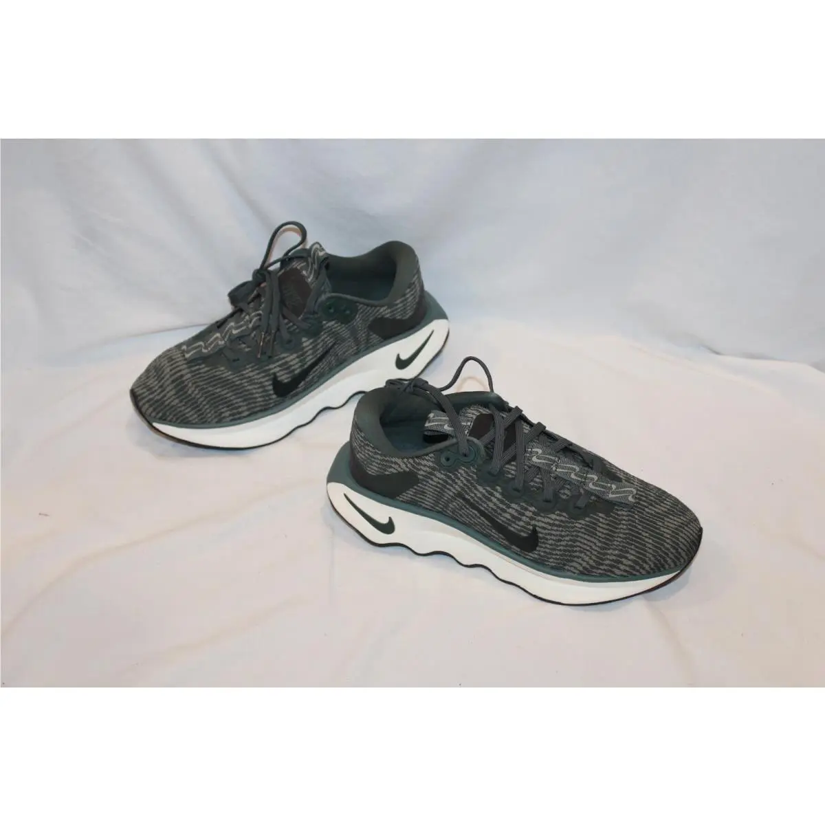 Nike shoes - Nike Motiva - Motiva - Green 2