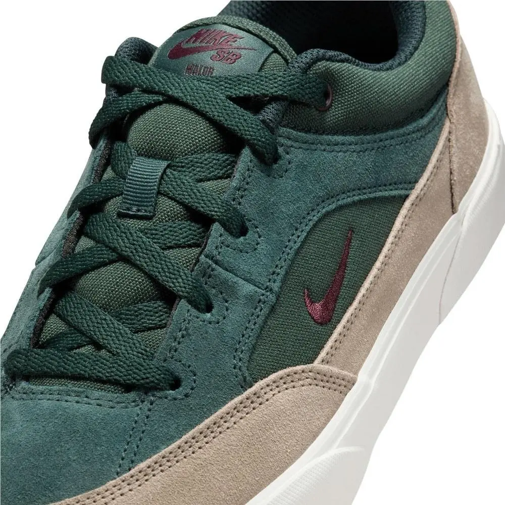 Nike shoes - Green 1