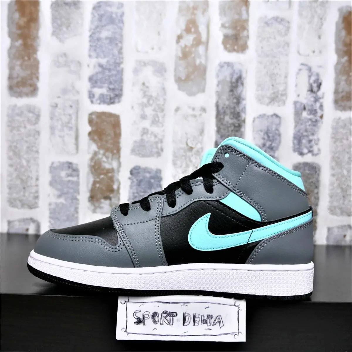Nike shoes - Jordan 1 - Gray/AURORA GREEN-SMOKE GREY 1